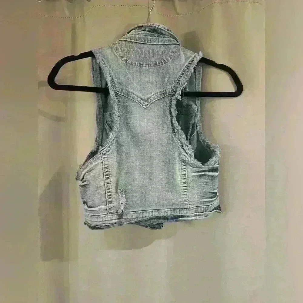 Girl’s Wallflower Jean Vest